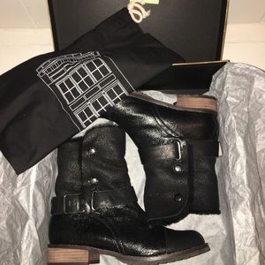 Matt Bernson Tundra Boots. Size 7!